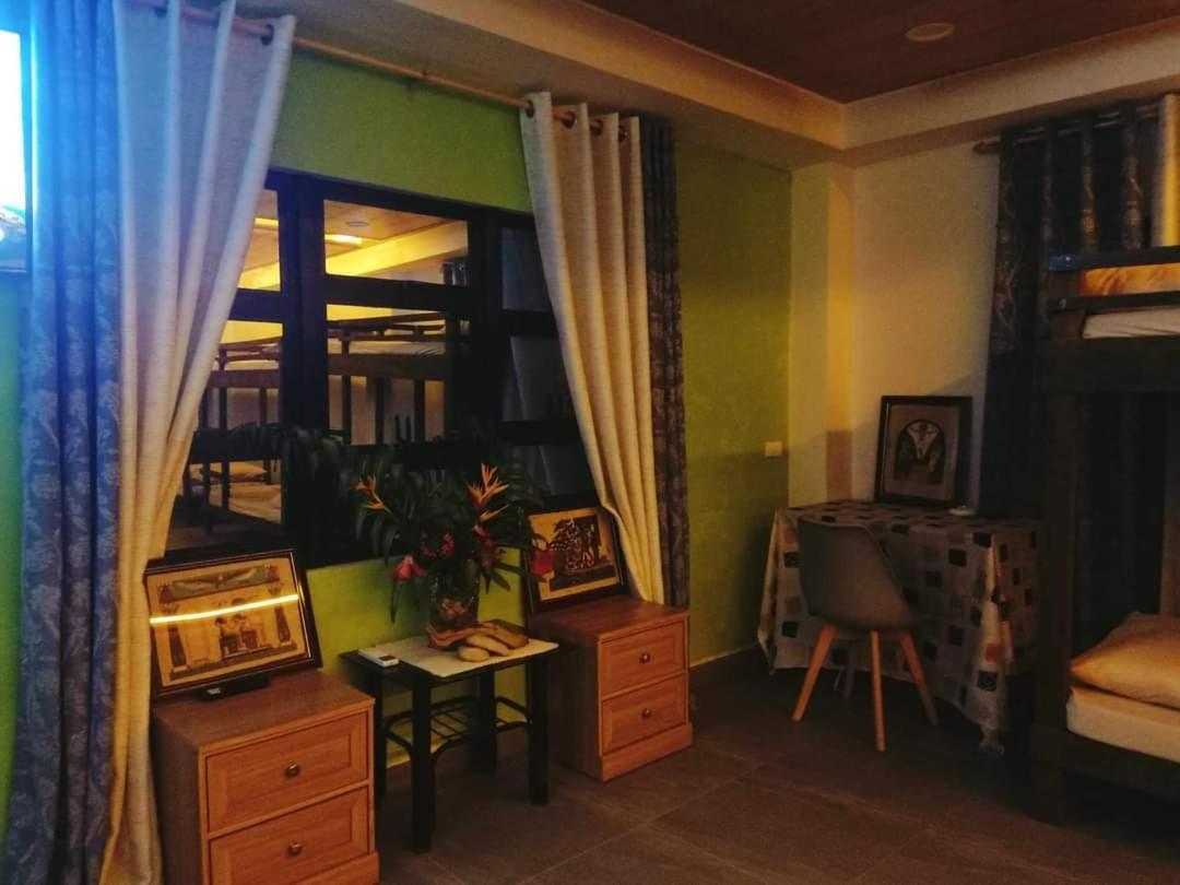 Gbu Loboc River Guesthouse Екстер'єр фото